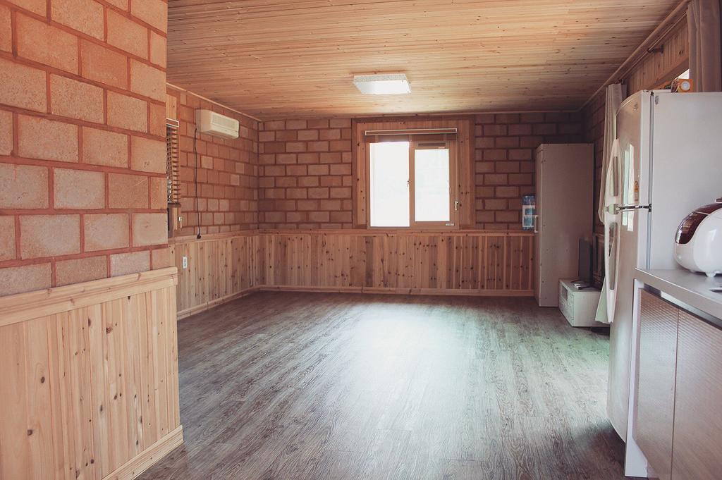 Tobang Red Clay Pension Похан Екстер'єр фото